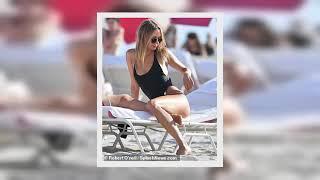 Kimberley Garner shows off her figure in a swimsuit in Miami
