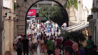 Croatia eyes record tourism after border changes