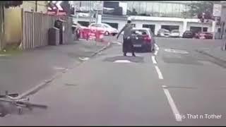 Gang Road Rage Car Runs Man Over Who Then Attacks Car UK 2018