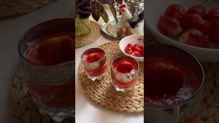 Летний десерт из своей клубники  #летнийдесерт #дача