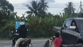 Kanak-Kanak Tunggang Motosikal Di Kampung Payar Cegar Kubang Pasu Kedah