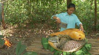 Monster Sea Snail Cooking In Rainforest - Giant Seafood Cooking Incredible