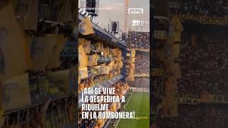 La Bombonera es una fiesta en la despedida a Riquelme  Cánticos a Leo Messi