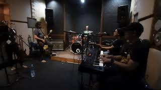 Latihan lagu Tapi Kau Cintaku with Elkasih Reborn