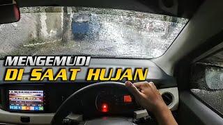 Tips Berkendara  Mengemudi Di Saat Hujan Untuk Pemula  Nyalakan Wiper & Lampu Senja