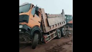 Truck fail compilation 【E2】---Top crazy heavy load trucks