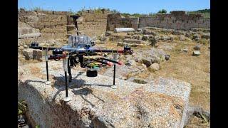 Archeologia 3D drone per rilevare strutture sepolte non indagate e per riprodurle digitalmente