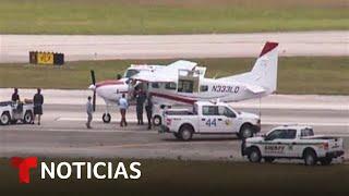 Audio revela cómo un pasajero logró aterrizar un avión  Noticias Telemundo