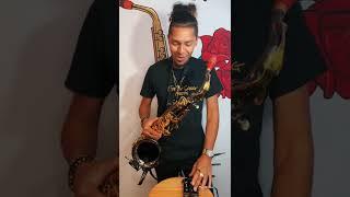 Saxl Rose x CloudVocal ISOLO Wireless Sax Mic Playthrough & Review