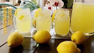 quick and easy Homemade  Lemonade Recipe  - old fashioned lemonade made from fresh lemons