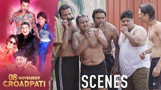 08 November Croadpati Movie Scenes  Robbers run away with clothes of the Gullu dada gang