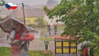 Warning level 2 in the Czech Republic due to summer storms in full force