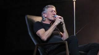 Roger Waters 10.26.10 Nobody Home  The Wall with G.E. Smith and David Kilminster on guitar...