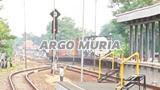 Momen Kereta Api Argo Muria Super Ngebut di Stasiun Pemalang