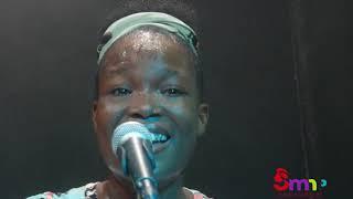 Stéphanie Saint-surin LIVE