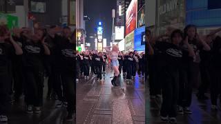 JEON SOMI Flash Mob in Times Square NYC #JEONSOMI #FASTFORWARD