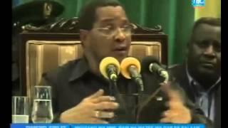 MhRais Jakaya Kikwete Akifafanua Jambo