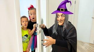 Whos at the Door? Kids stories for Halloween from Sofia and Maks