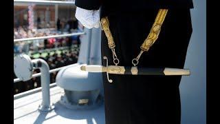 Почему моряки носят именно кортики