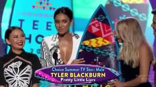 Teen Choice Awards 2015   Vanessa Ray & Ashley Benson Wins Choice TV   Full Show 8 16 15