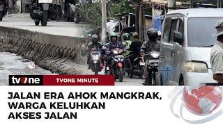 Proyek Jalan Ahok Mangkrak Warga Hadapi Masalah Akses Jalan yang Tinggi Sebelah  tvOne Minute