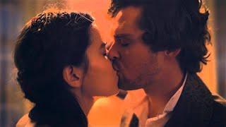 Hailee Steinfeld and Finn Jones Kissing Scene 4K Dickinson Season 2