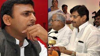 Akhilesh Shivpal get into a heated argument