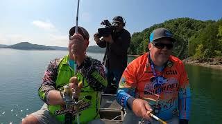 Out on Dale Hollow with Corey Thomas  Season 9 Episode 10  BrushPile Fishing