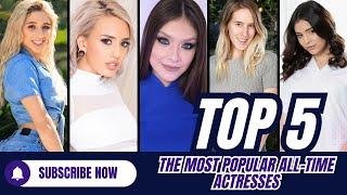 Top 5 Beautiful Models and Actresses in the Spotlight  1