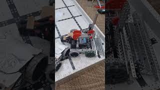 Battlebots 03 Team Grabber with Praligator Mantis VS Team Scoliosis with Banard