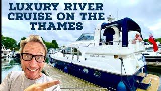 Luxury river cruise on the Thames