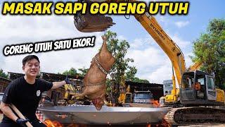 SATU EKOR SAPI 250 KILO DIGANTUNG EXCAVATOR GORENG UTUH