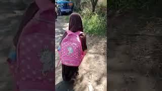 Berangkat sekolah pertama kali pake baju pramuka