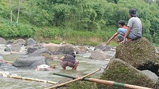 Hiburan Rakyat Jelatakaget ada yang arung jeram di hari Senin⁉️