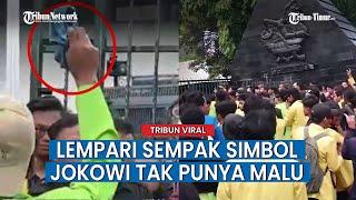 Demo Mahasiswa Kritik Jokowi Diwarnai Insiden Lempar Sempak
