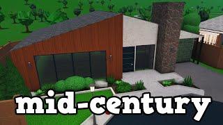 Building a Mid-Century Modern House in Bloxburg