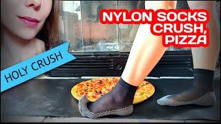 NYLON SOCKS CRUSH PIZZA