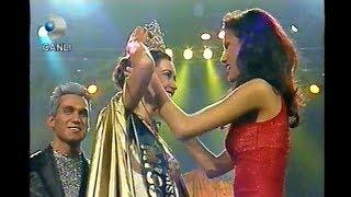 Miss Turkey 97 1.Güzeli Çağla Şıkel tacını 98 1.Güzeli Buket Saygıya devrediyor 9 Mart 1998