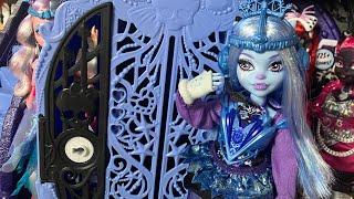 MONSTER HIGH SKULLTIMATE SECRETS WAVE 4 ABBEY BOMINABLE DOLL REVIEW AND UNBOXING