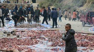 Chinese Yi people hold funerals the ground is full of meat