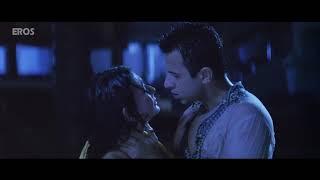 Hot Preeti Kissing Scene