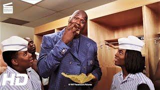 Good Burger Shaquille ONeal eats a Good Burger