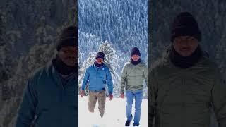 Snowfall In Pahalgam #shorts #snowfall #pahalgam #kashmir #youtubeshorts