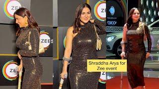 Shraddha Arya Apne injured leg Ke Saath Pouchi Zee5 ke event pe #shraddhaarya #snehzala