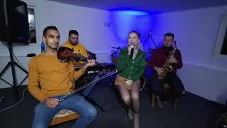 Andreea Ciocotisan si Formatia LIVE - Cover Io-s fecior ce vin tarziu  Mandrele din Timisoara