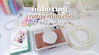 unboxing instax mini evo accessories 