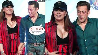 Mahima Chaudhry Salman Khan and Many 90s Actors Meet after So Long at Unchai Screening