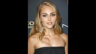 AnnaSophia Robb A.K.A Violet Beauregarde Milf alert