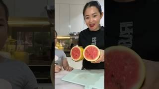 Semangka luar kuning dalam merah #mommyvlogger #mommylife #shortvideo #mommy