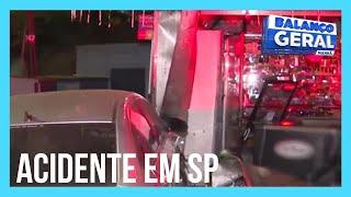 Motorista que atingiu banca em SP estava com CNH vencida e usando carro em nome de outra pessoa